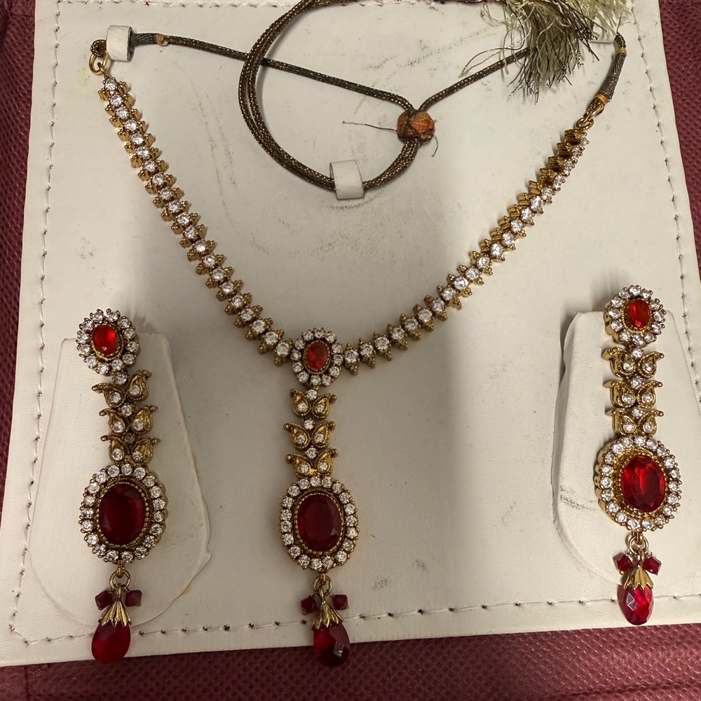 Indian Jewellery necklace and earrings set
